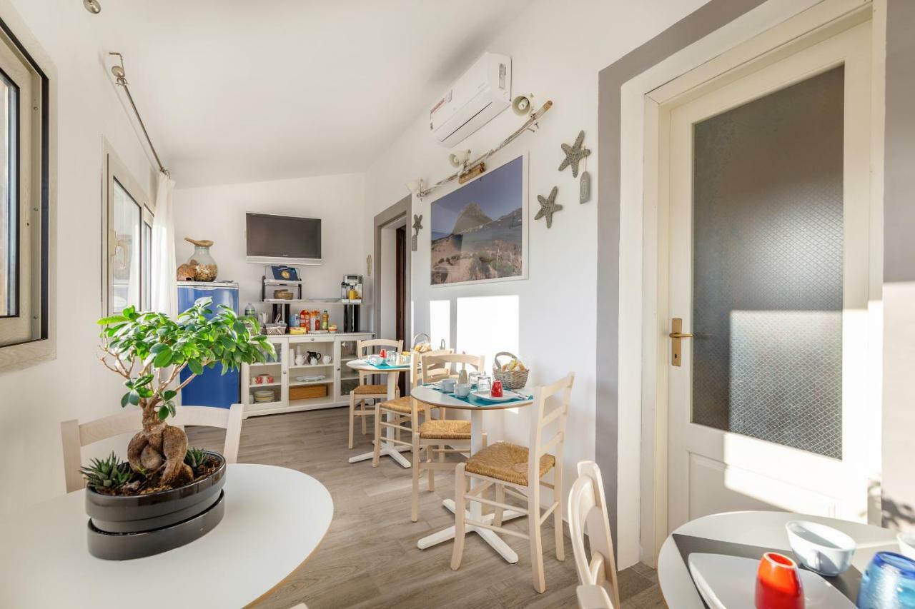 B&B Rotta Per Tavolara Porto San Paolo  Kültér fotó